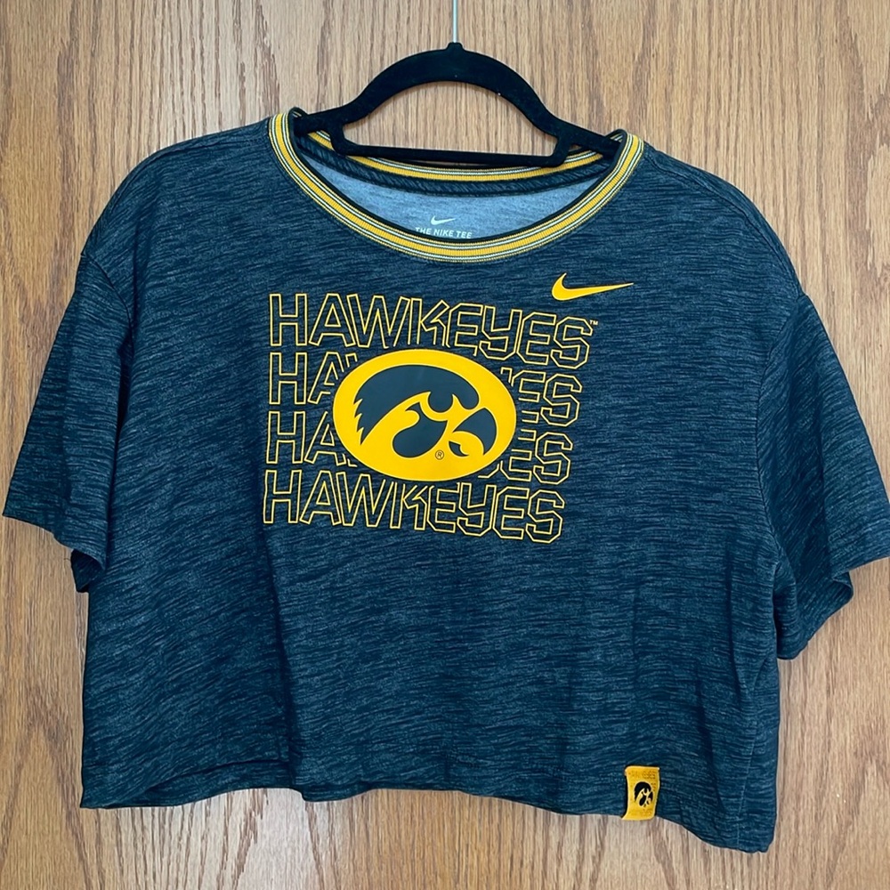 Nike Iowa Hawkeye Cropped T-Shirt